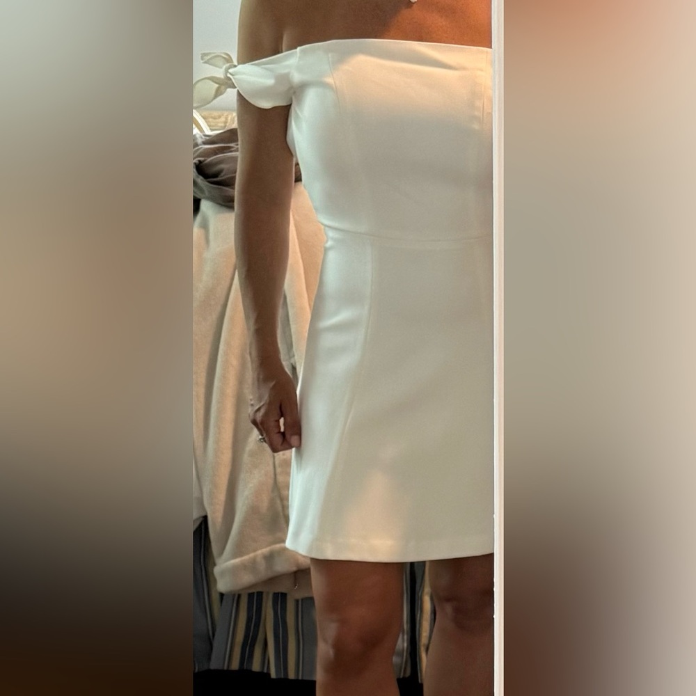 French Connection White Off-Shoulder Cap Sleeve Sundress New/Worn Once